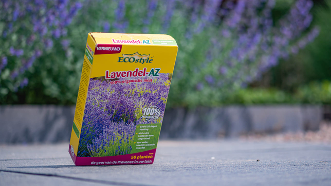Essentiële voedingsstoffen voor geurende kruiden zoals lavendel en rozemarijn